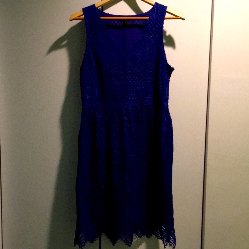 Banana Republic Cobalt blue mini dress. Size 6. Side zip closure.